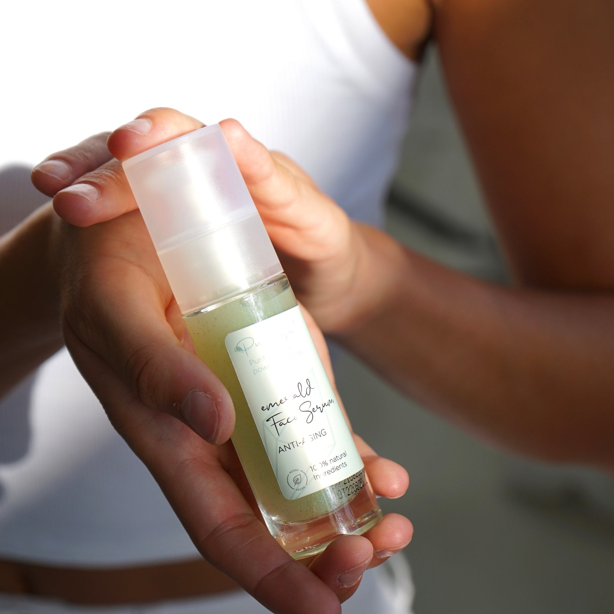 Emerald Face Serum I with Niacinamide & Emerald Powder